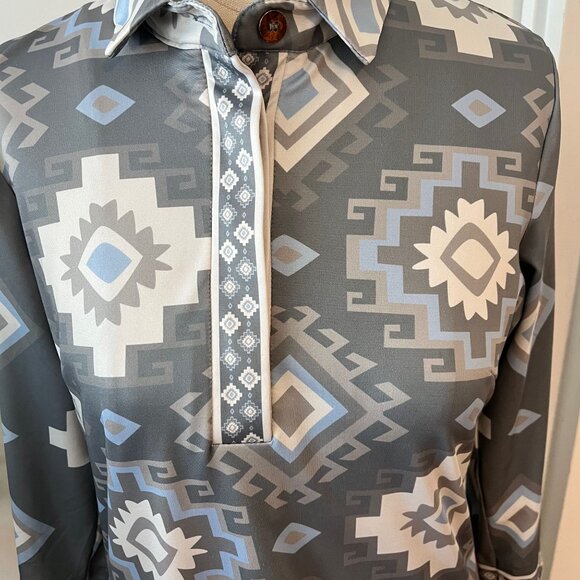 GRETCHEN SCOTT Aztec Print Top with Stretch Size Small - Picture 2 of 7